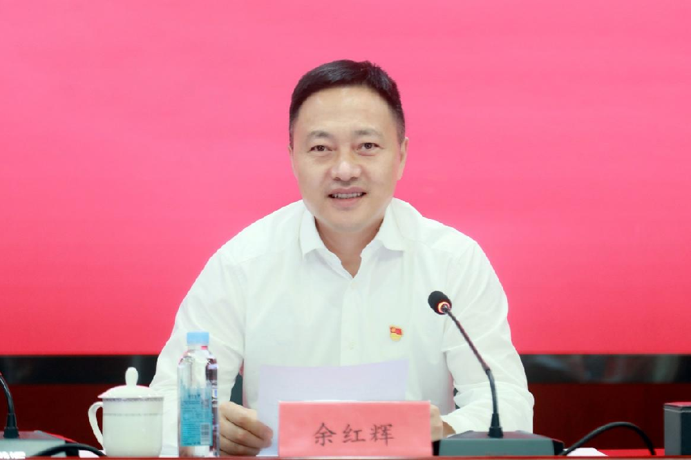 中林集團(tuán)部署青年精神素養(yǎng)提升工程 余紅輝講授“第一課”中林集團(tuán)部署青年精神素養(yǎng)提升工程 余紅輝講授“第一課”