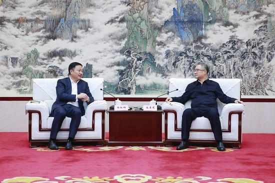 余紅輝拜會安徽省委書記鄭柵潔、省長王清憲并見證中林集團(tuán)與安徽省政府簽約