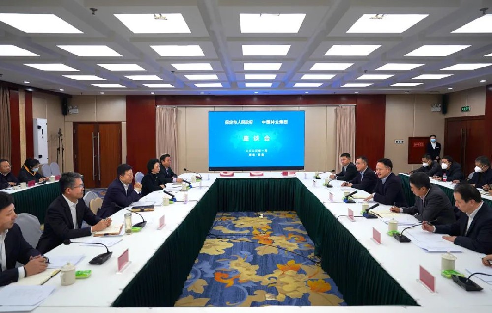 余紅輝拜訪保定市委書記黨曉龍