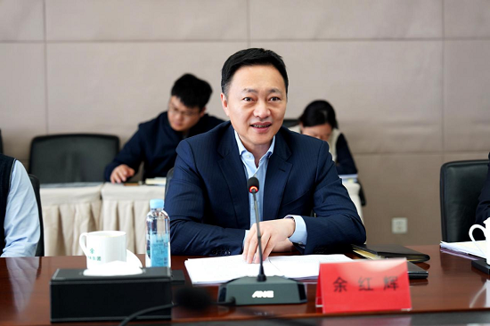 余紅輝與國務(wù)院國資委社會(huì)責(zé)任局副局長柳長森座談交流