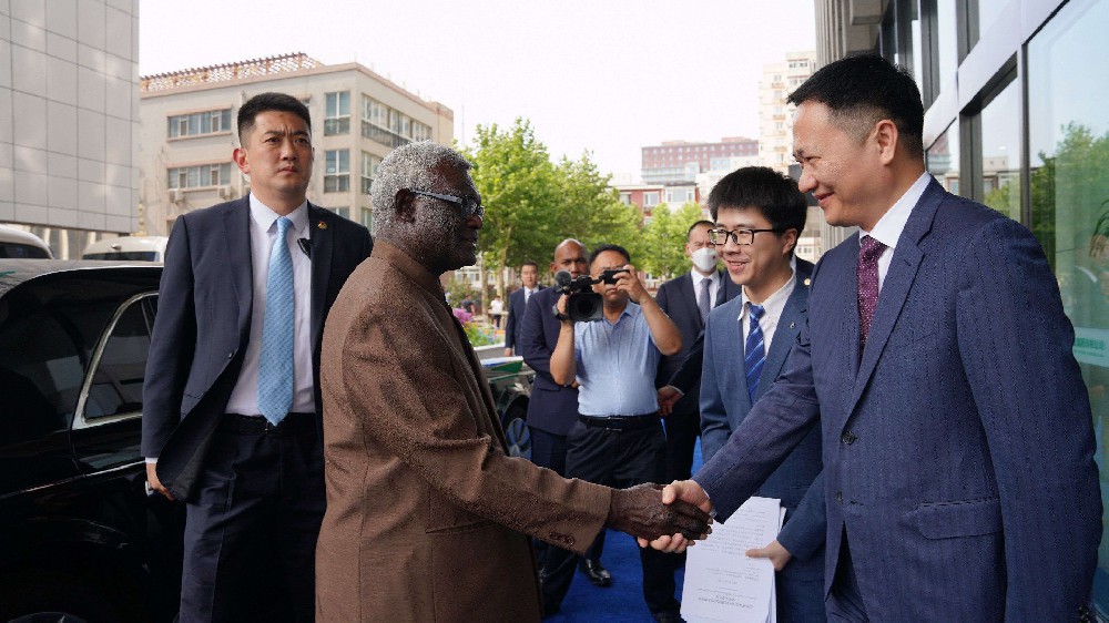 所羅門群島總理索加瓦雷一行到訪中國林業(yè)集團(tuán)