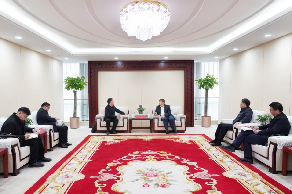 單忠立會(huì)見(jiàn)湖南省通道侗族自治縣縣長(zhǎng)田剛一行